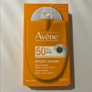 Avenue Eau Thermale Reflexe Solaire SPF 50+ European Sunscreen